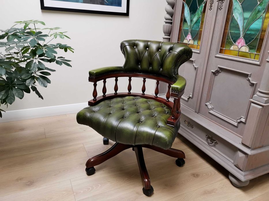 Gabinetowy FOTEL chesterfield kapitański 969/2026