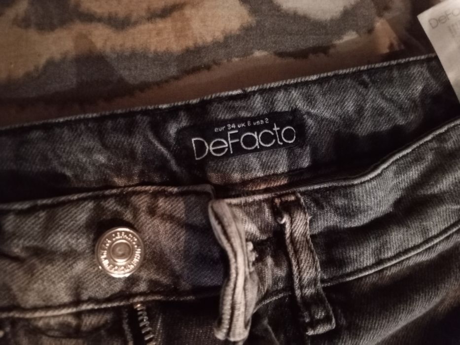 Джинсы DeFacto серые