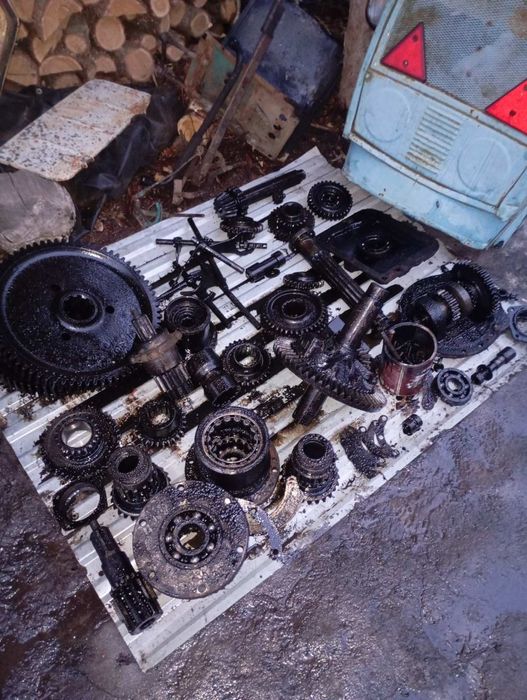 Продаються запчастини до ЮМЗ до коробки моста