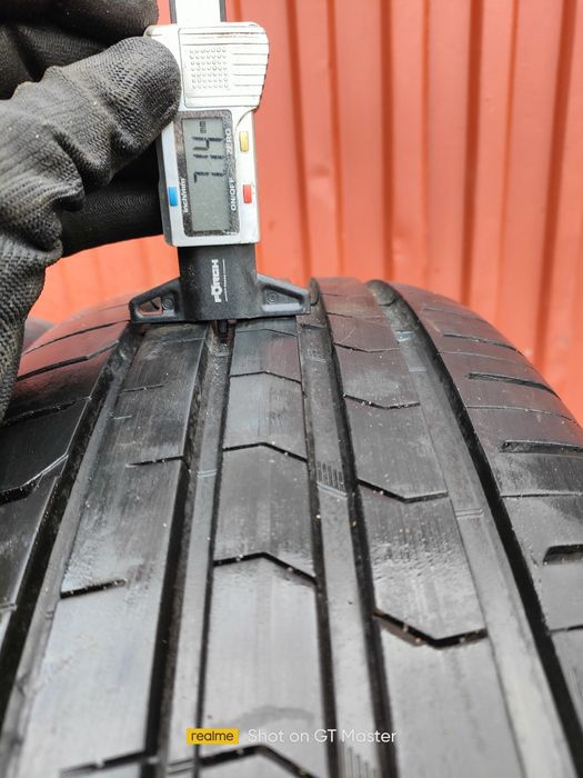 Vredestein Ultrac Sarin 215/65/17 para