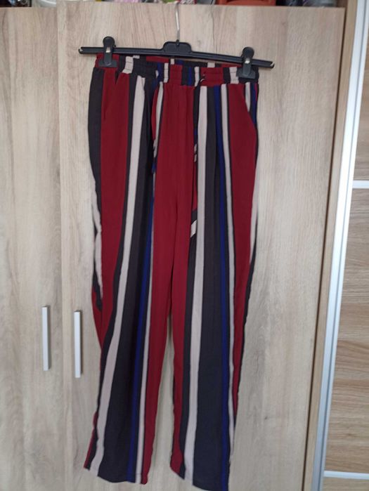 spodnie PrettyLittleThing  36