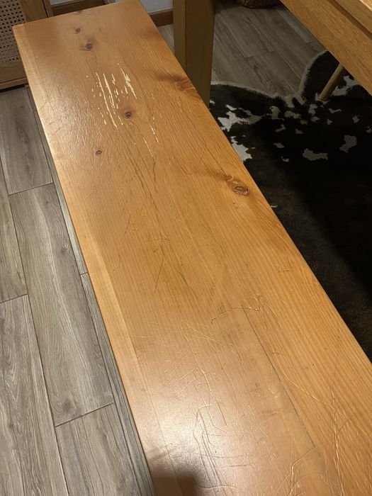 Banco de madeira maciça