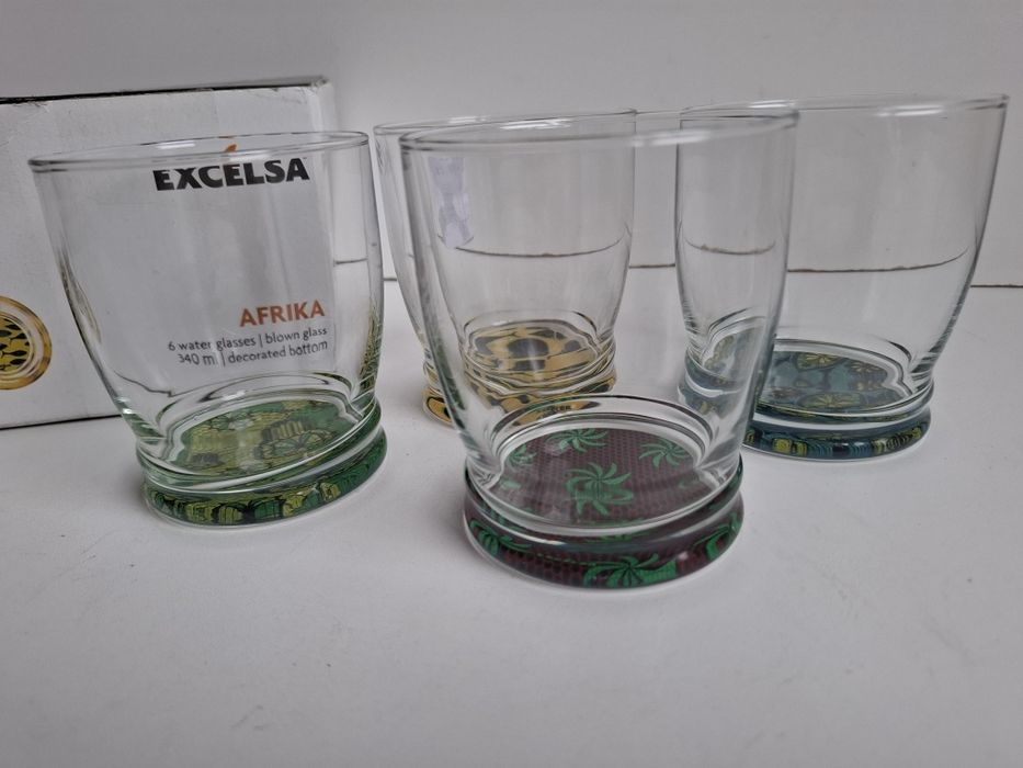 Excelsa Afrika zestaw 4 szklanek z ozdobnym dnem poj 340ml