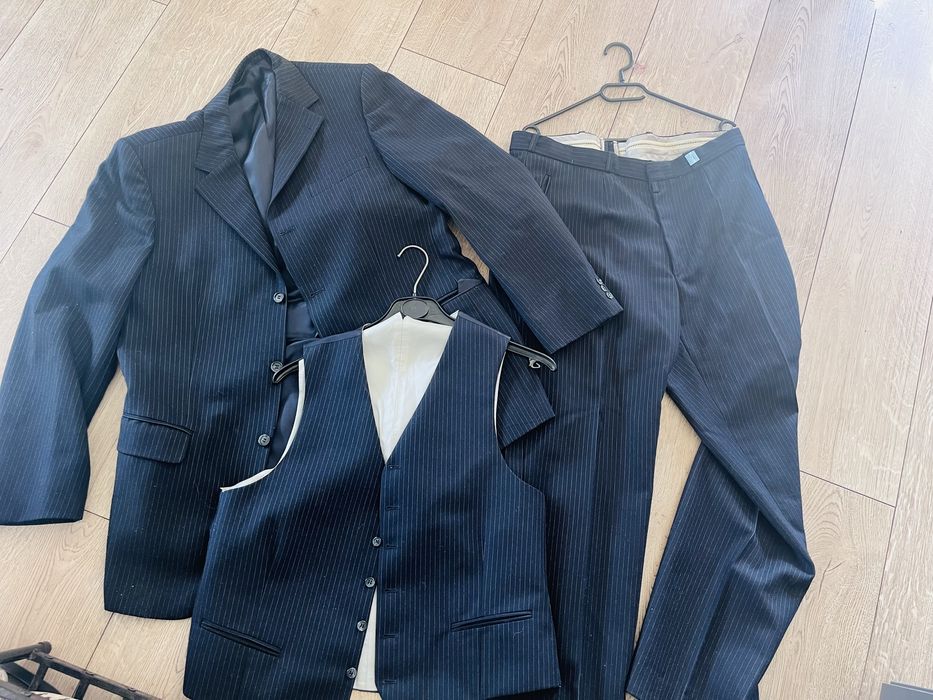 Garnitur meski reine schurwolle trzyczesciowy 52