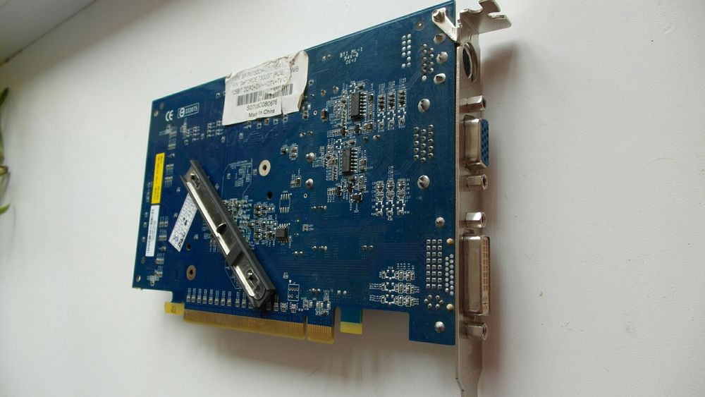 Відеокарта GT7300 ddr2 256mb