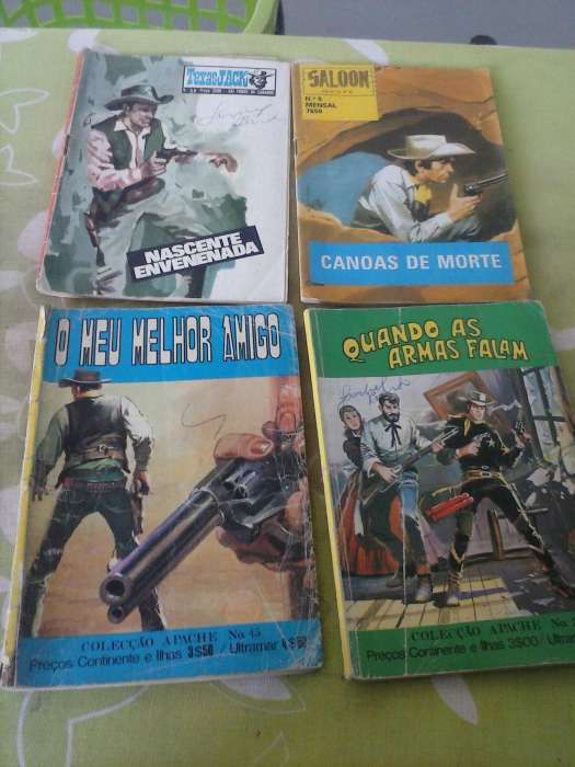 Banda desenhada vários livros