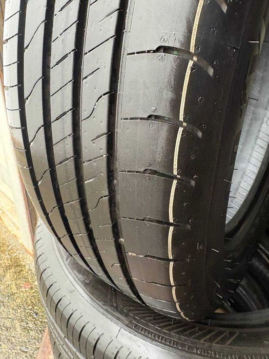 Літні шини R17 215/60 Goodyear EfficientGrip 2 SUV DOT 3924 6,5 мм