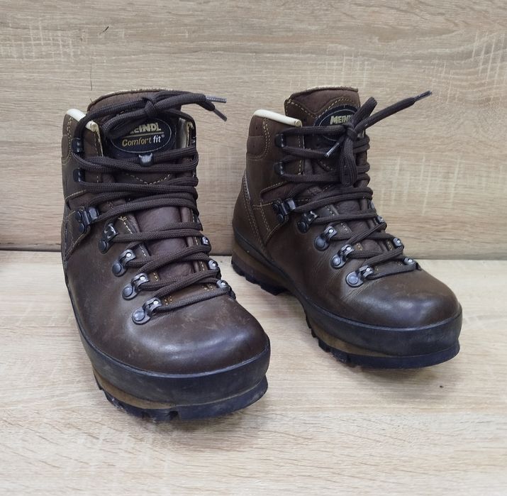 Ботинки трекиговые женские Meindl р. 37,5. Германия.