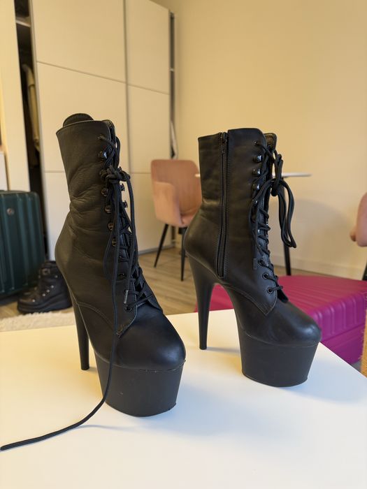 Buty do pole dance pleaser adore 1020 black mat