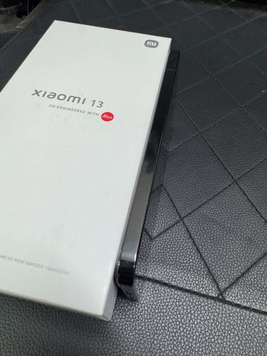 Xiaomi 13 5G.