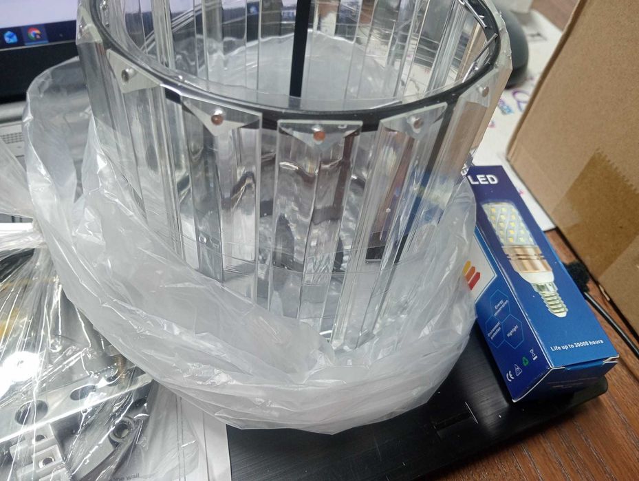 Aplique de Parede Cristal Moderno – NOVO na Caixa c/ Lâmpada LED Milho