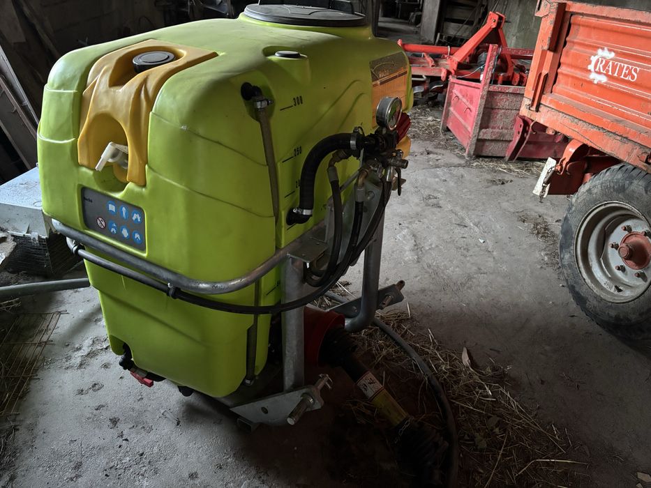 Pulverizador rocha 300