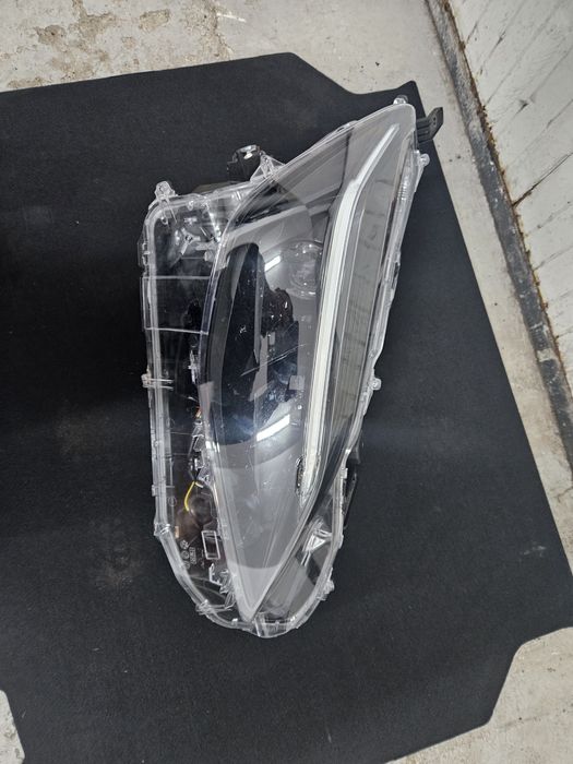 Lampa Reflektor Full Led Toyota Yaris IV Cross