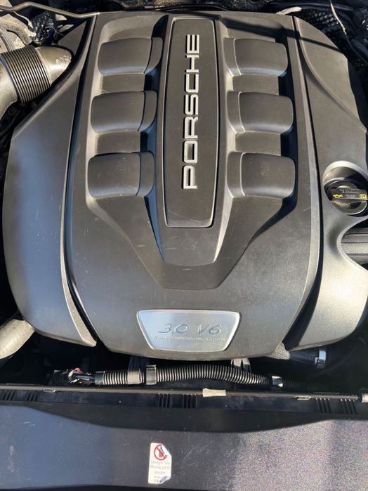 Porsche Cayenne — fotografia 5