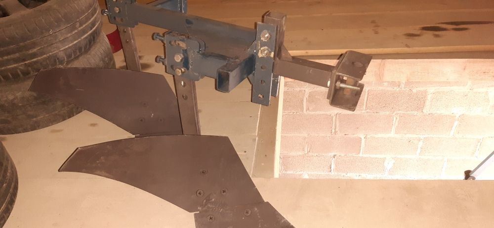 Плуг мототрактор