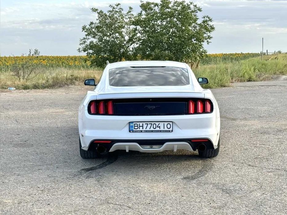 Ford Mustang Ecoboost 2015 рік