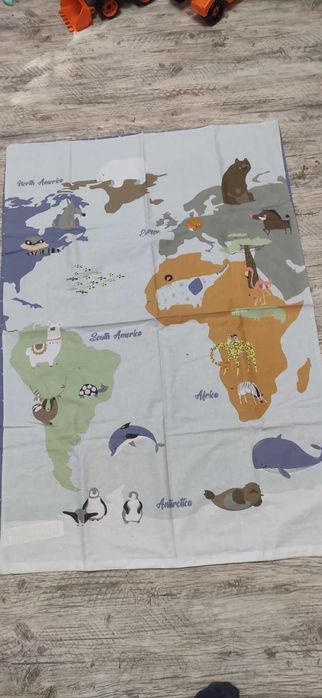 Набор в детску кроватку(пододеяльник,простынь,наволочка Лот постельног