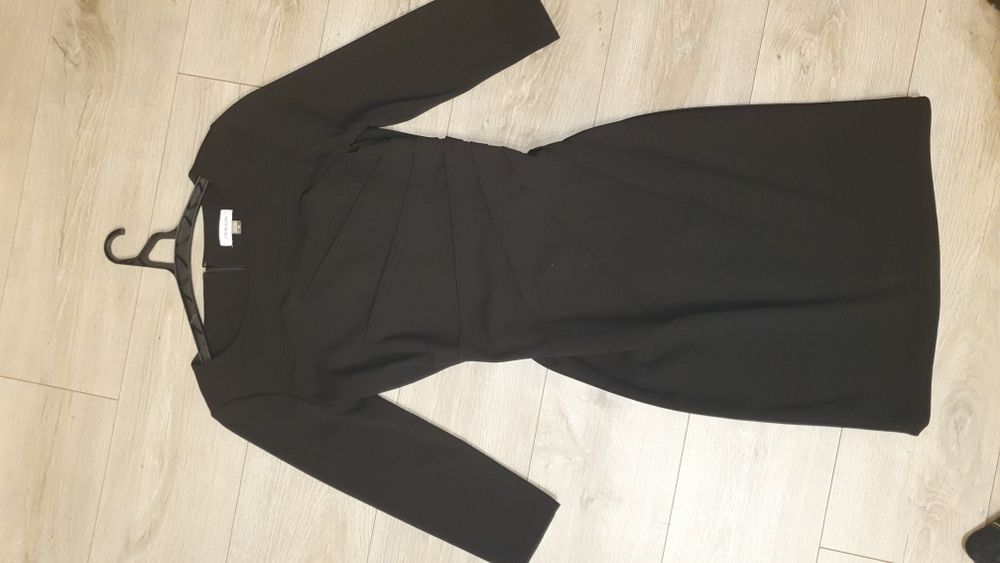 Чорна брендова сукня