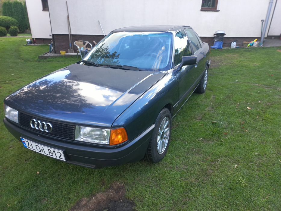 Audi 80  1.8 benzyna