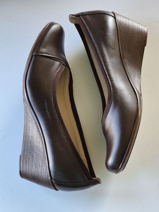 Czółenka na koturnie roz 40