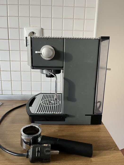 Máquina de Café Krups Nespresso Programmatic F897