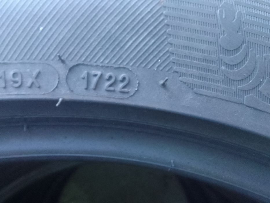 Cena za 4 Opony wielosezonowe 215/55r18 MICHELIN 2022r