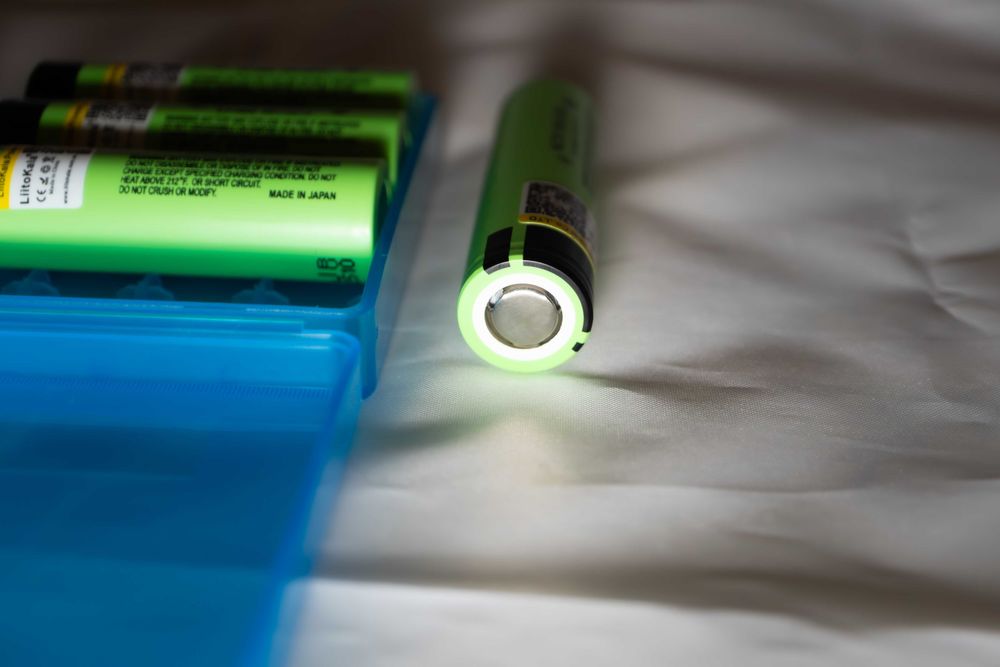 Корпус для 4×18650 з дисплеєм заряду та акумулят. LiitoKala NCR18650B