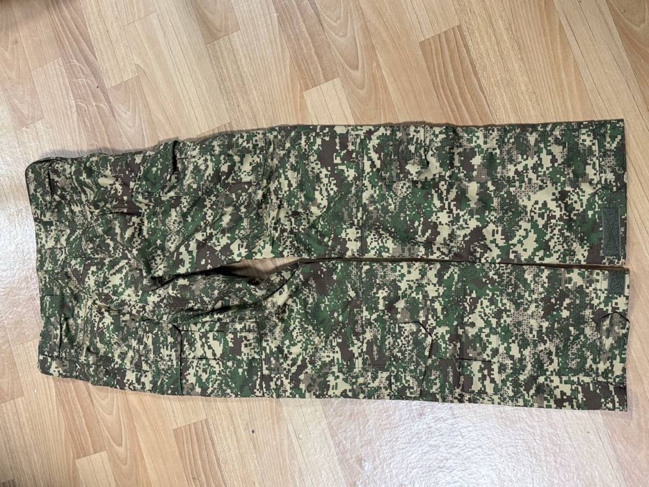 Штаны легкі НГУ, нові.