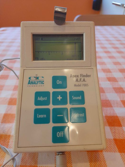 Motor endodontia e Apex Finder para procedimentos em medicina dentária