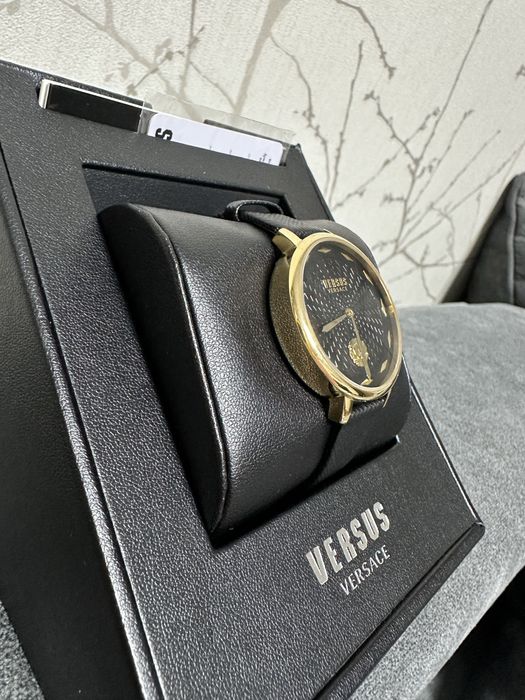 Годинник Versus Versace VSP182321