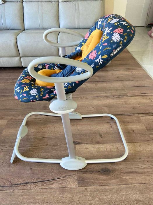 Leżaczek na stelażu Beaba Up&Down III Bouncer – Tropical Garden