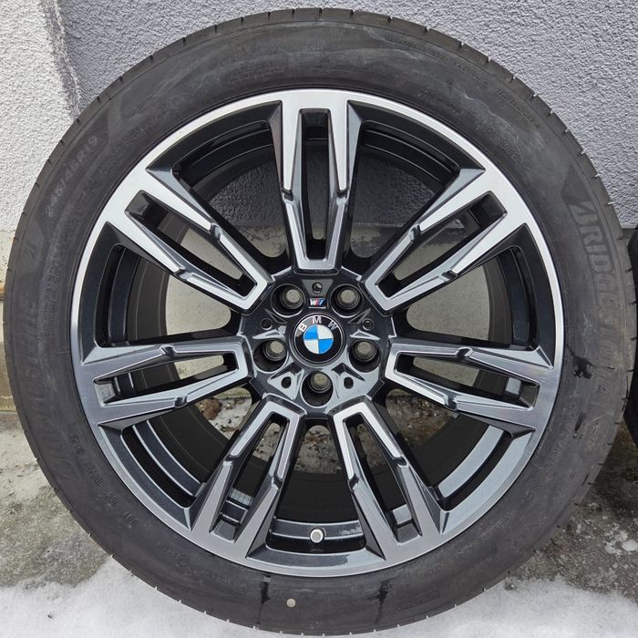 Felgi z oponami BMW Seria 5 I5 G60 G61 8,5x19 ET29 5x112 M935