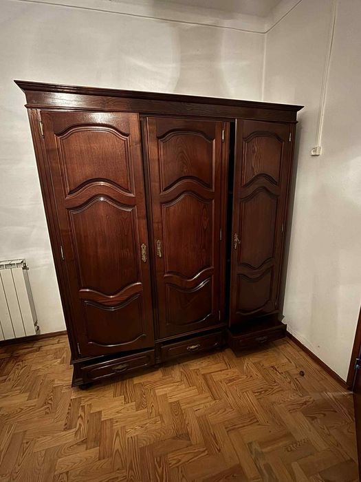 Armário quarto (madeira mogno)