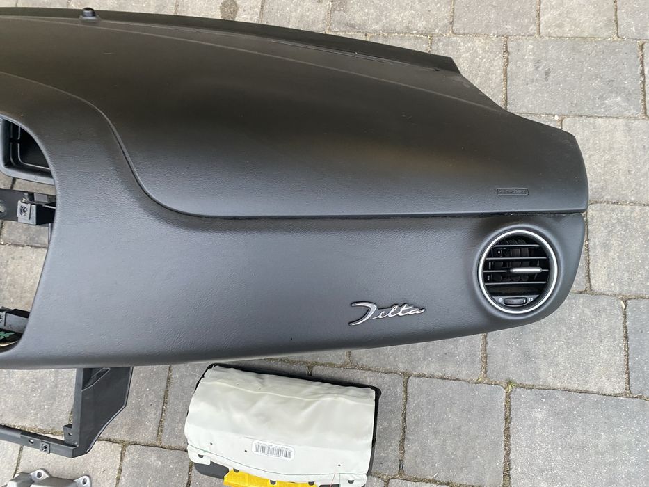 Konsola Lancia Delta komplet