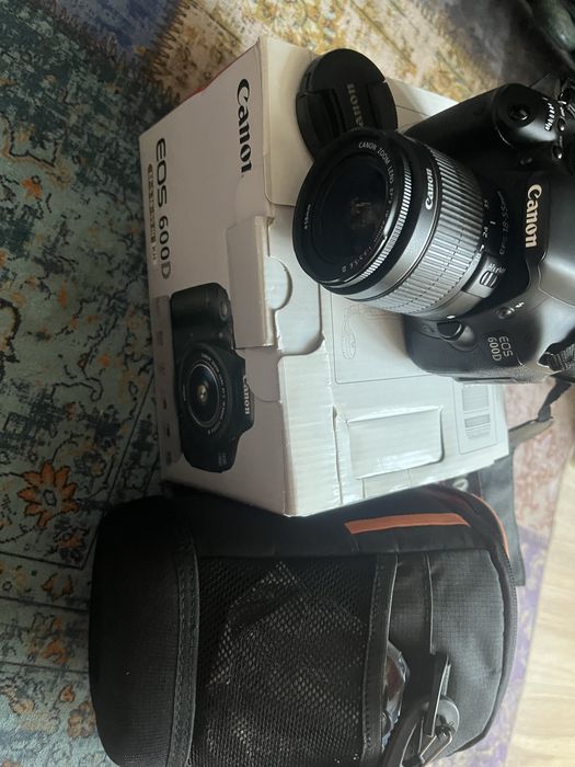 Камера Canon eos 600d