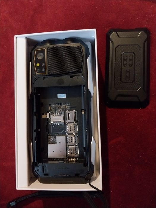 Кнопковий телефон