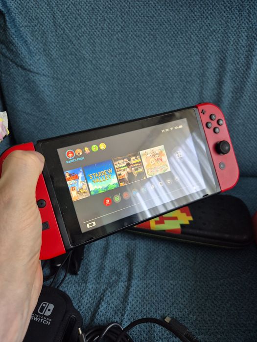 Nintendo Switch + zestaw akcesoriów BDB stanie