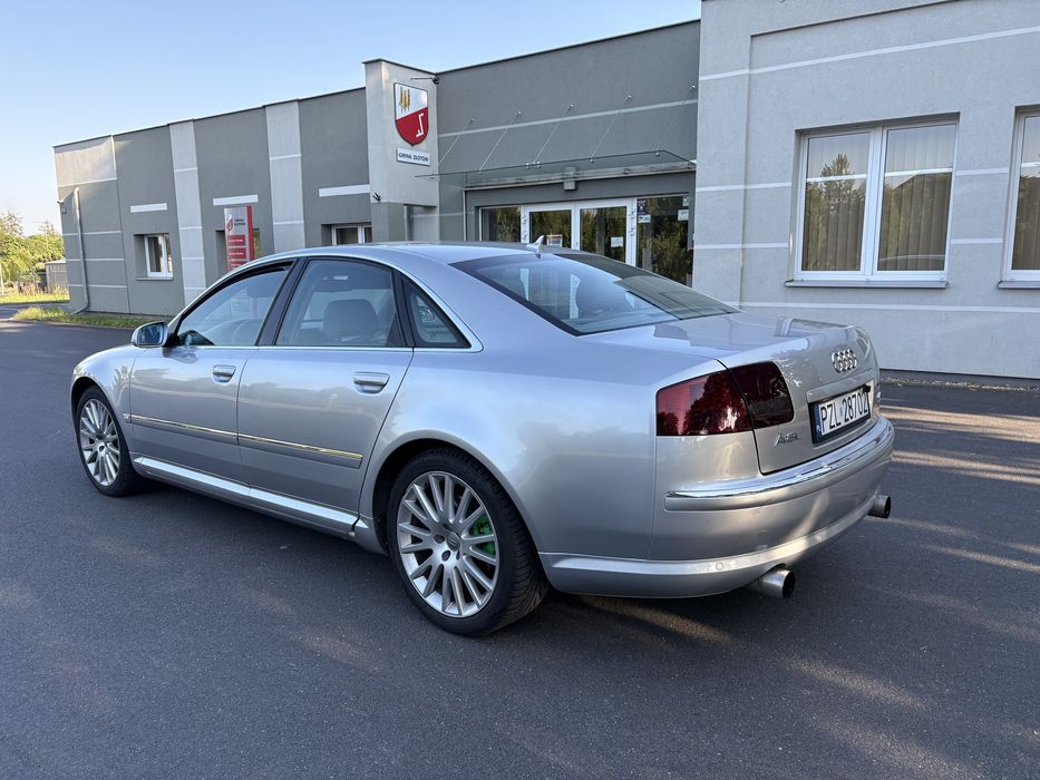 Audi A8 4.2 MPI Quattro
