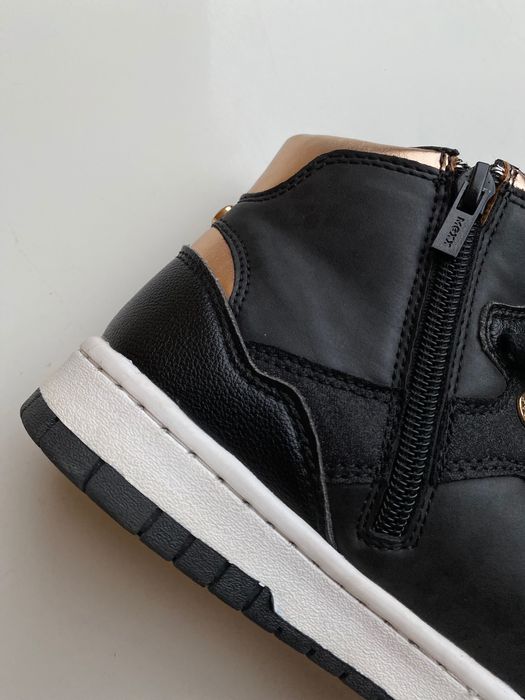 Нові чорні кросівки Mexx, 38 розмір