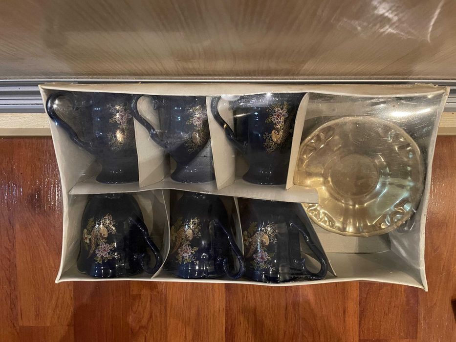 Новий сервіз. Набір посуду тарілки + чашки