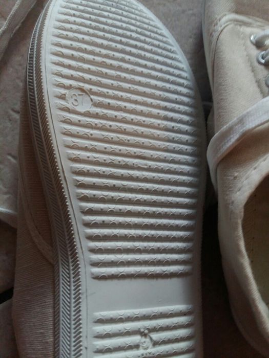 Tenisowki nieużywane