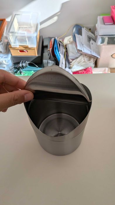 Mini caixote de lixo para café