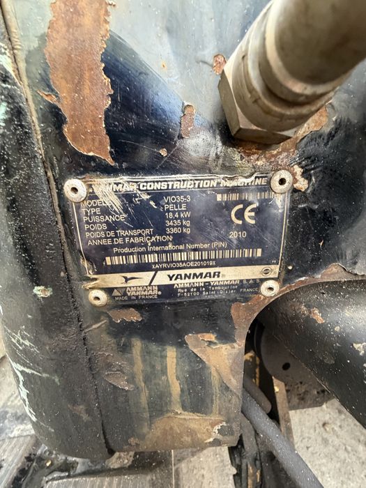 Minikoparka Yanmar 35-3