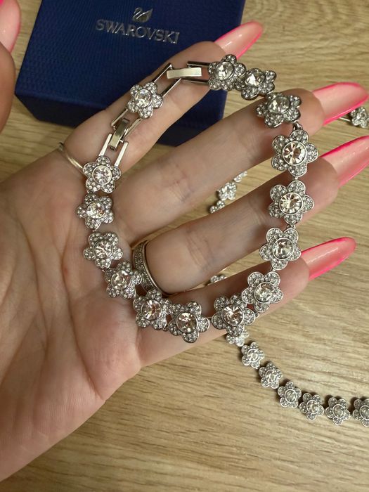 Swarovski x Ariana Grande pulseira flores