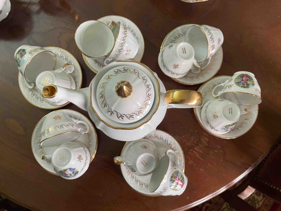 Serviço de jantar em porcelana (Vèritable porcelaine)