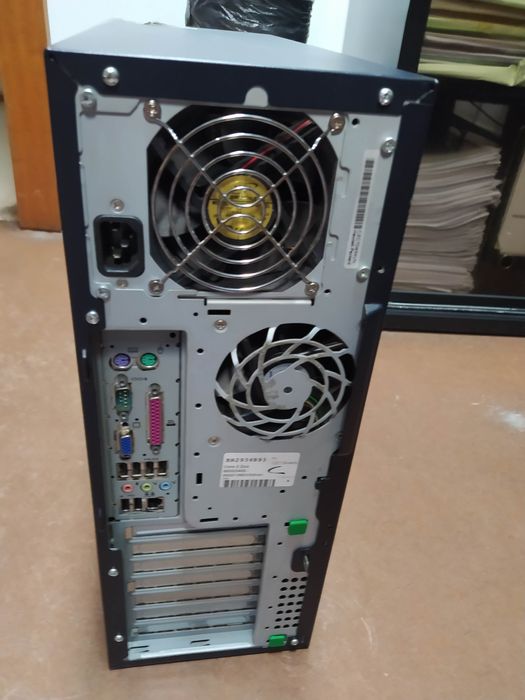 Torre de PC HP Compat windows XP