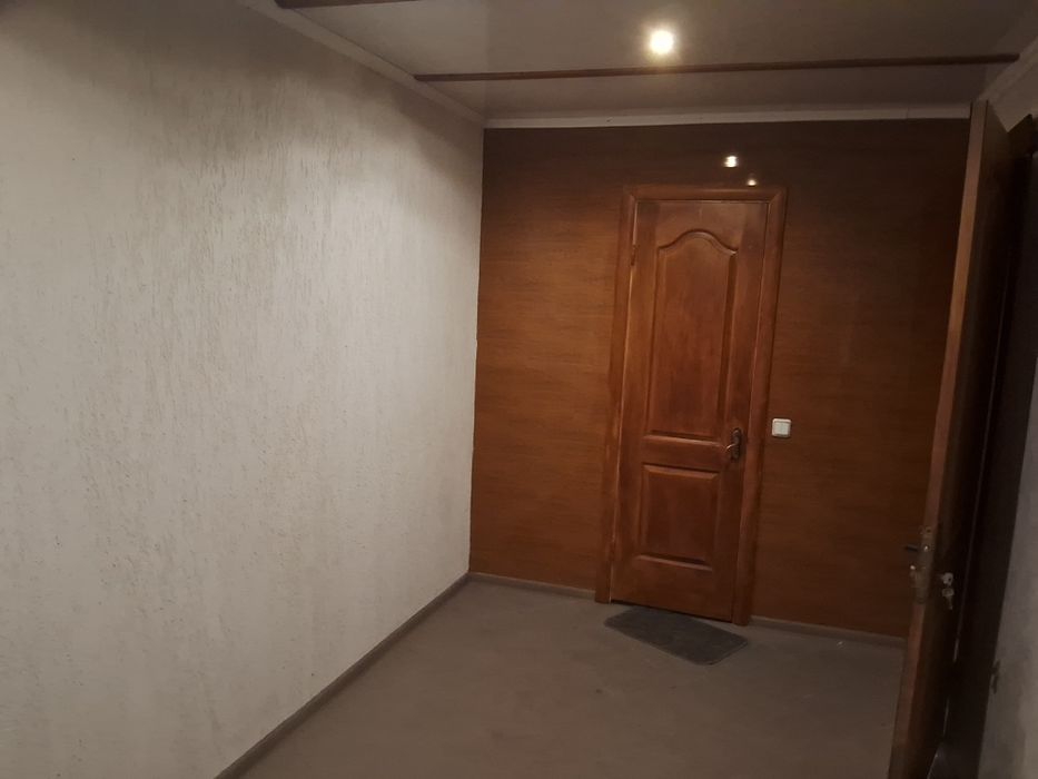 Оренда приміщення 200м2+виставковий майданчик 15сот