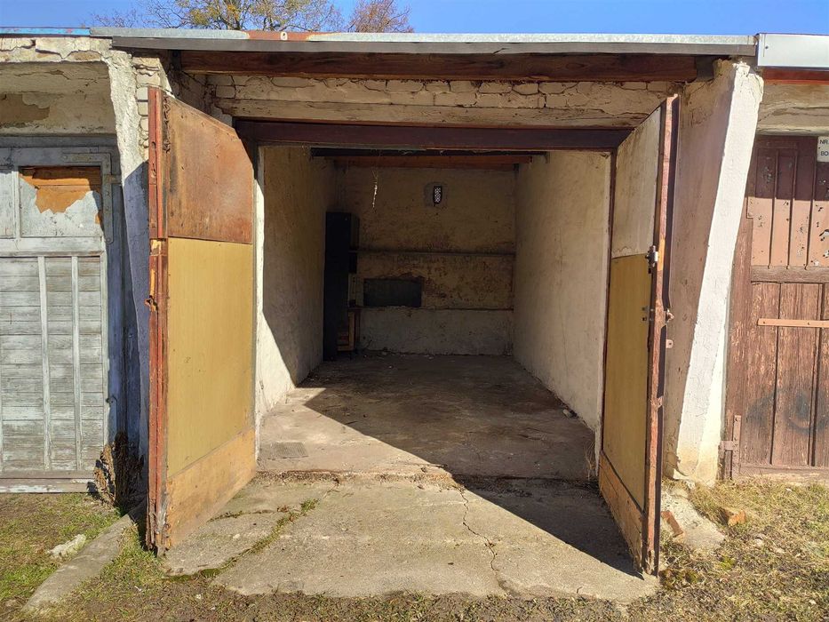 Wynajem Garażu 16 m2, ul. Dąbrowszczaków