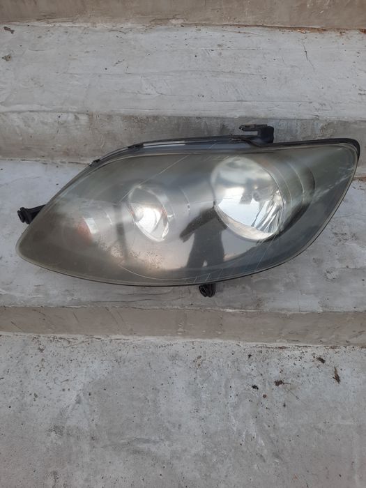Фара ліва WV Гольф5 Плюс 2005-2011.