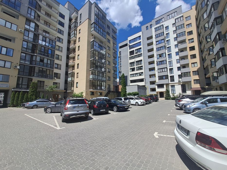 Продаж 2 кімнатної квартири просп. Бандери